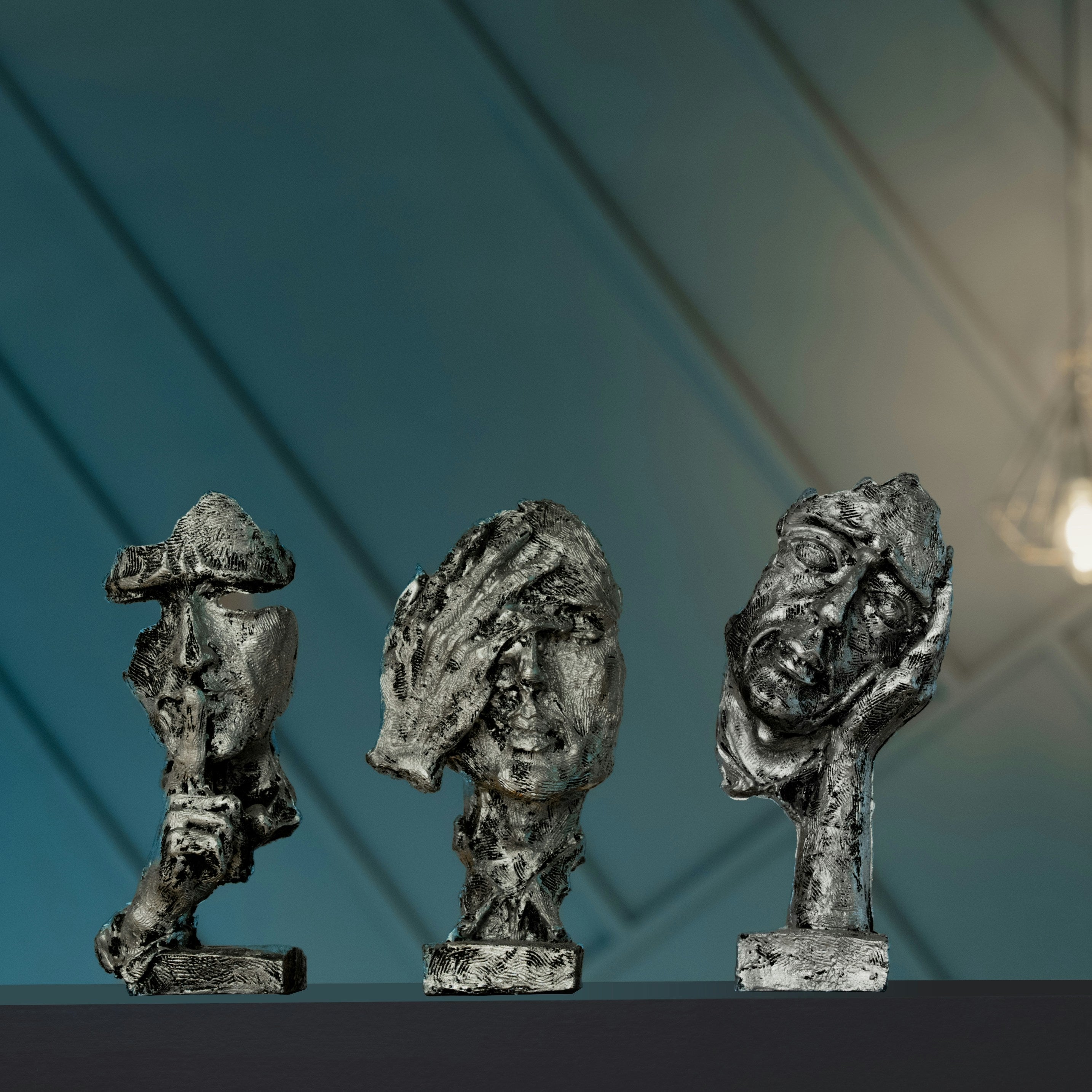 Showpieces & Figurines